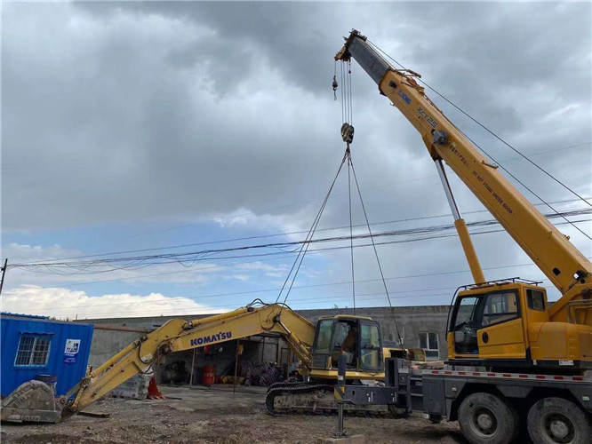 茂南区25吨吊车的工作半径是多少？